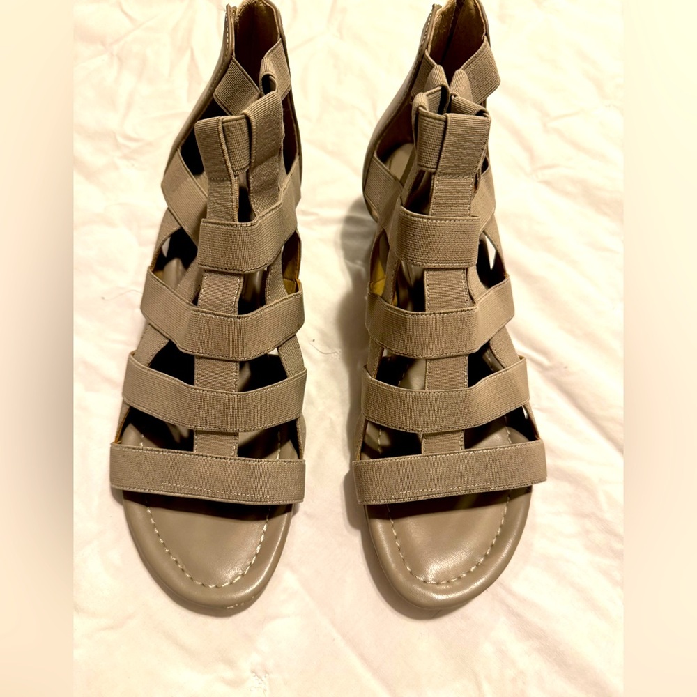 Like New Sandals